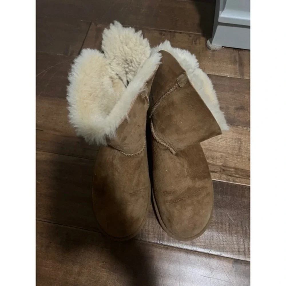 UGG Classic Short Boots Suede Leather‎ Shearling Bow Back Brown Women's